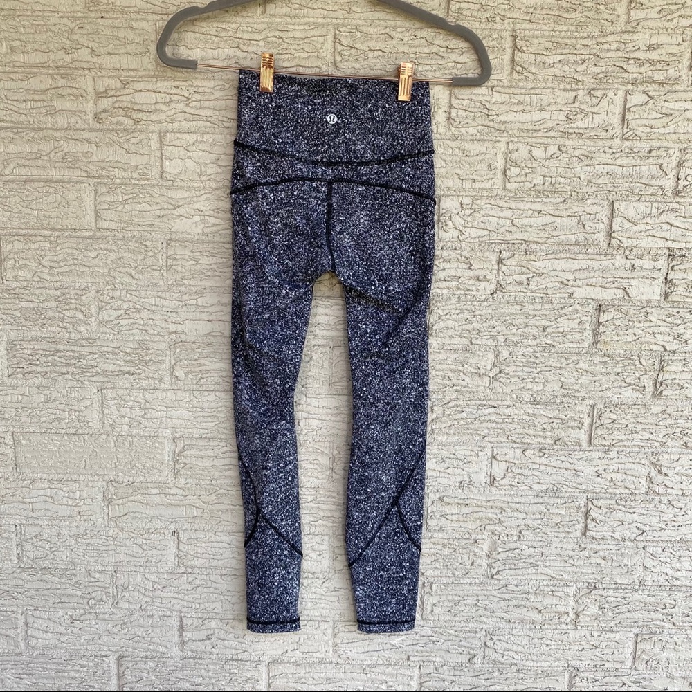 Lululemon In Movement Tight - Picture 5 of 8